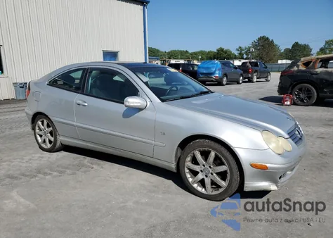 2004 Mercedes-Benz C 230K Sport Coupe из США, поврежденный, VIN WDBRN40J94A548568